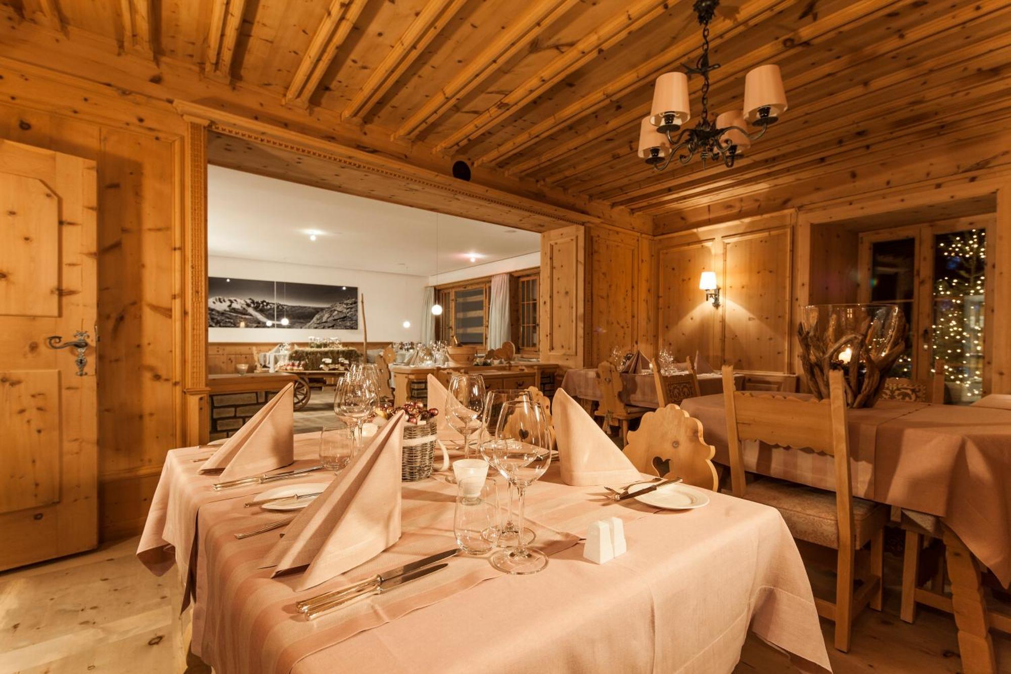 Relais & Chateaux In Lain Hotel Cadonau Brail Exterior photo